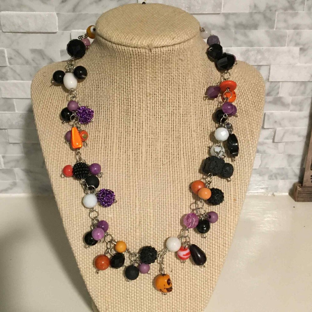 🎃 Halloween Beaded Statement Necklace – Handmade Spooky Charm 🎃